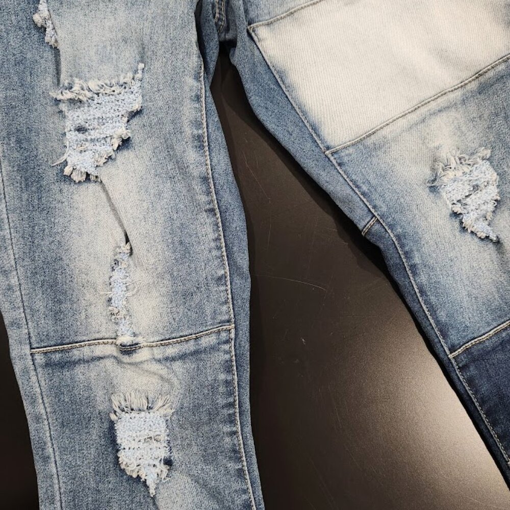 Venus Patchwork Distressed Skinny Jeans - Size 2 | Edgy & Trendy - Picture 4 of 7